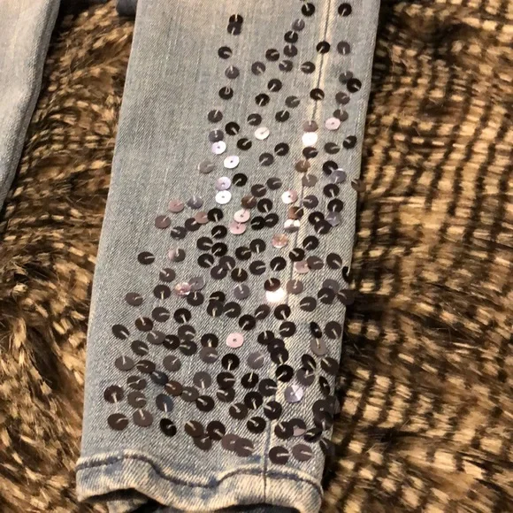 Gap Denim - Picture 4 of 9